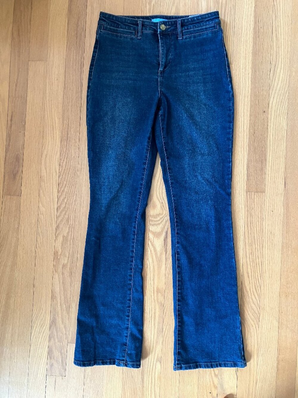 Mid Rise Fitted Jeans Sz 6 Business Casual